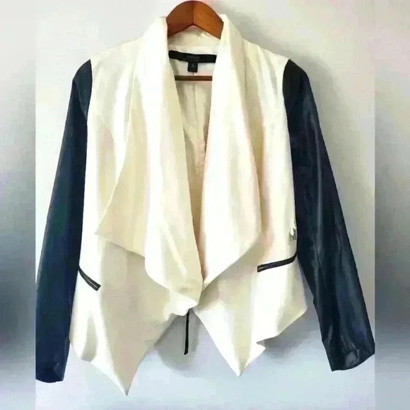 Kensie  white and black jacket size small - Picture 1 of 9